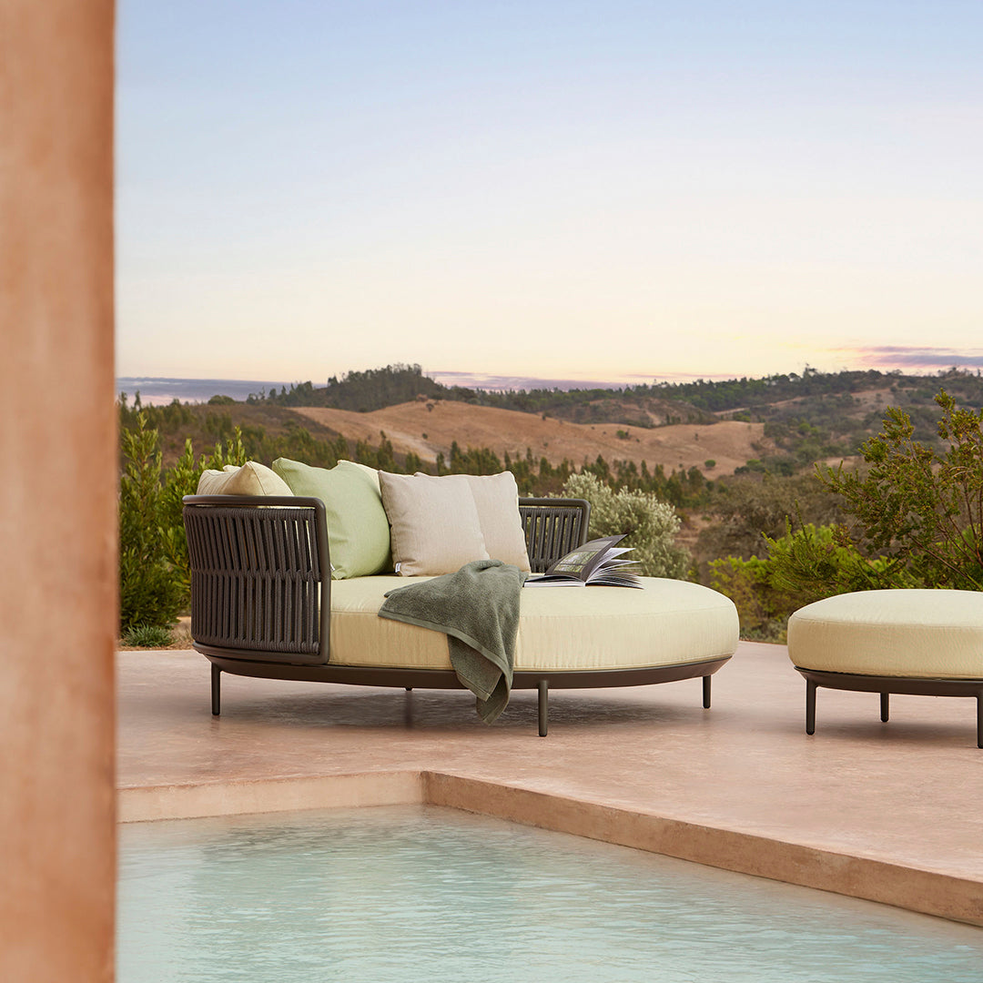 Amba Woven Daybed