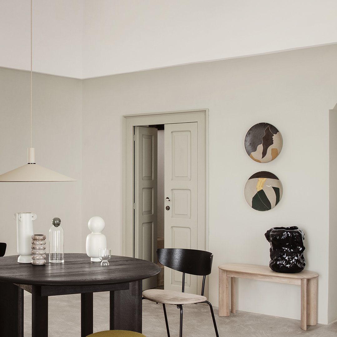 Bevel Extendable Dining Table