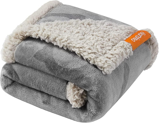 Feandrea - Waterproof Blanket for Dogs & Cats
