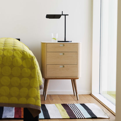 AK2410 Chest of Drawers