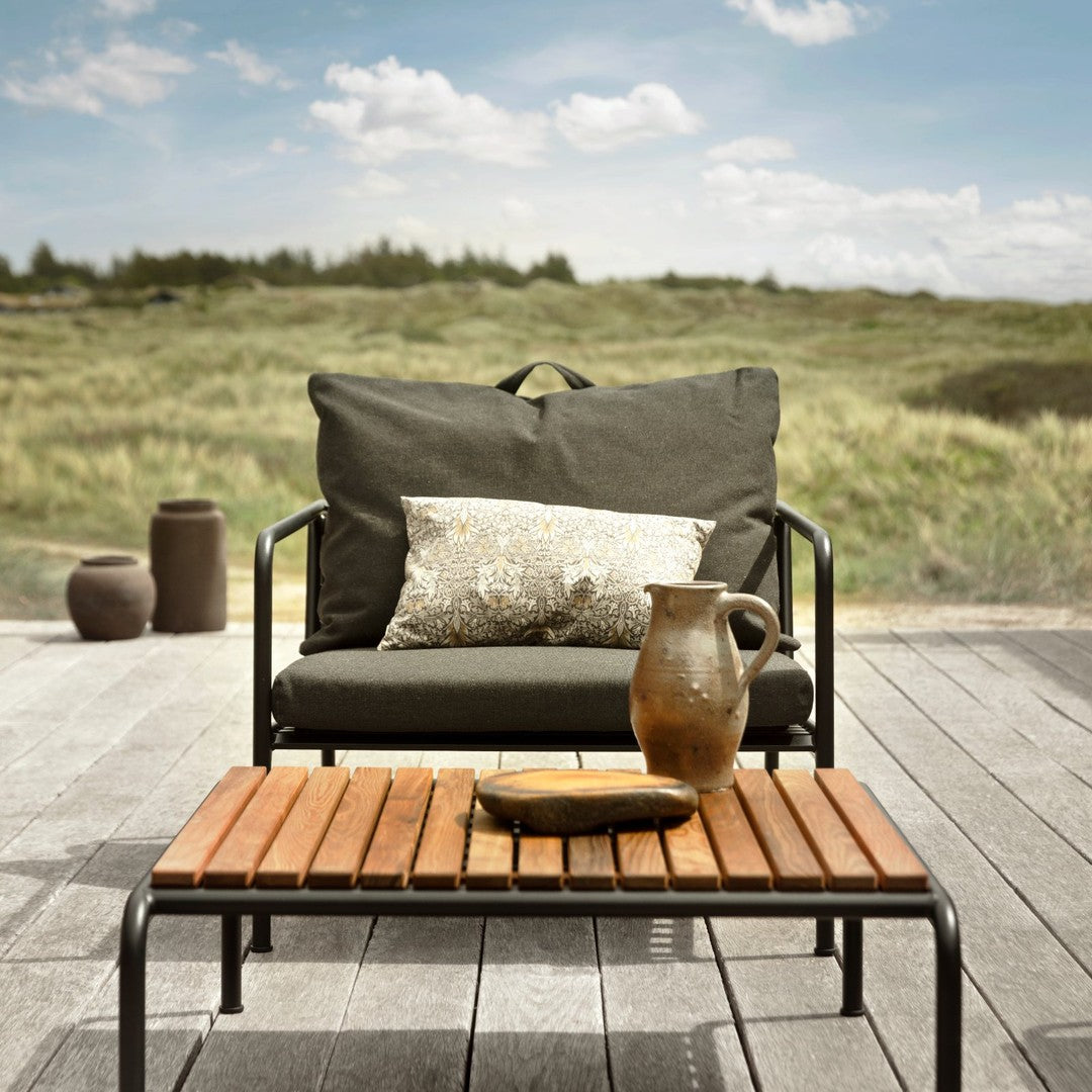 AVON Outdoor Table