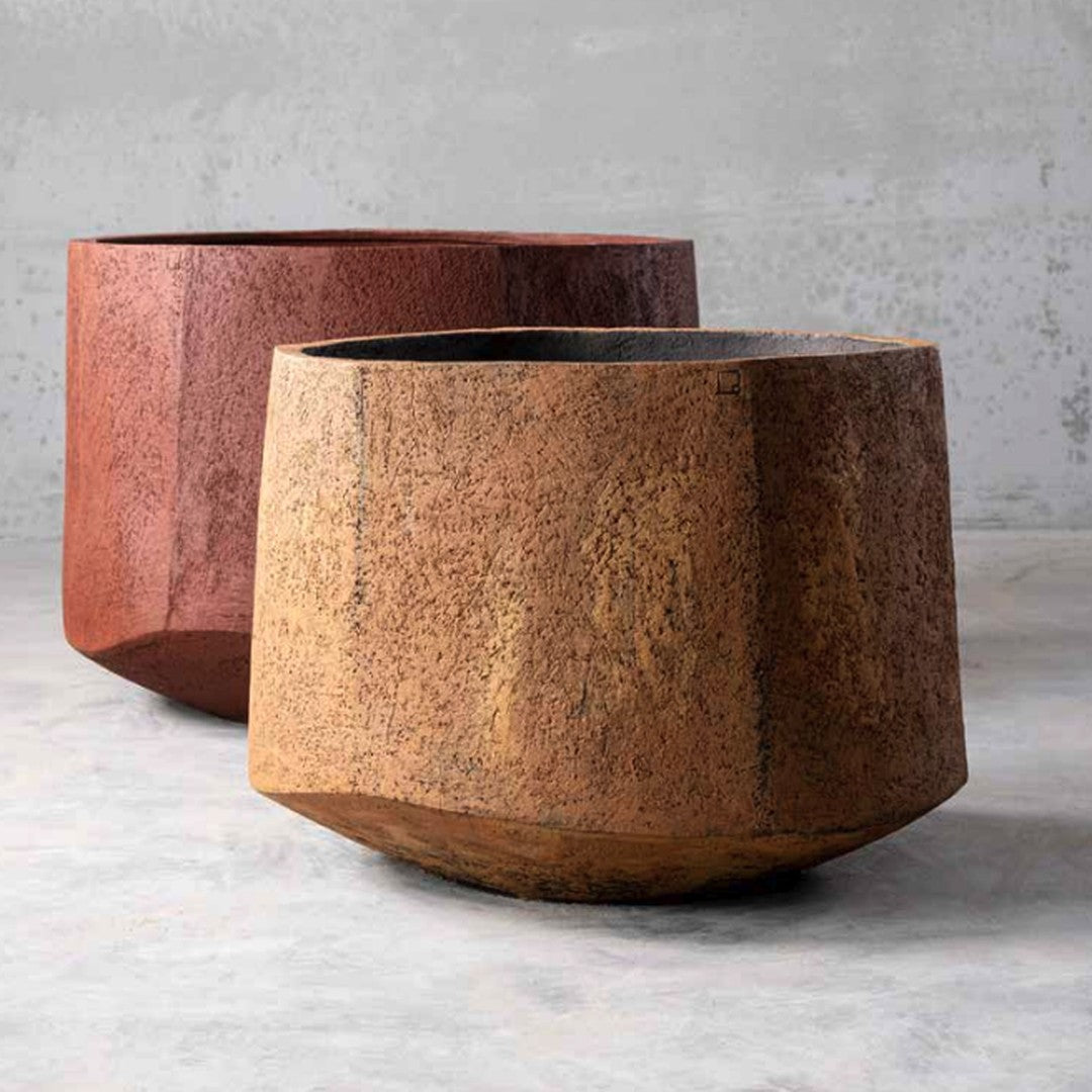 Adamas Planter