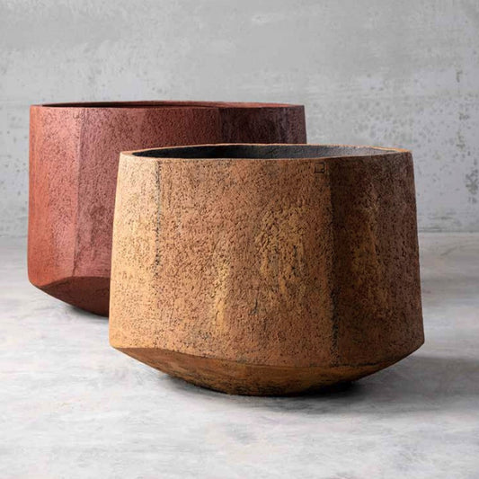 Adamas Planter