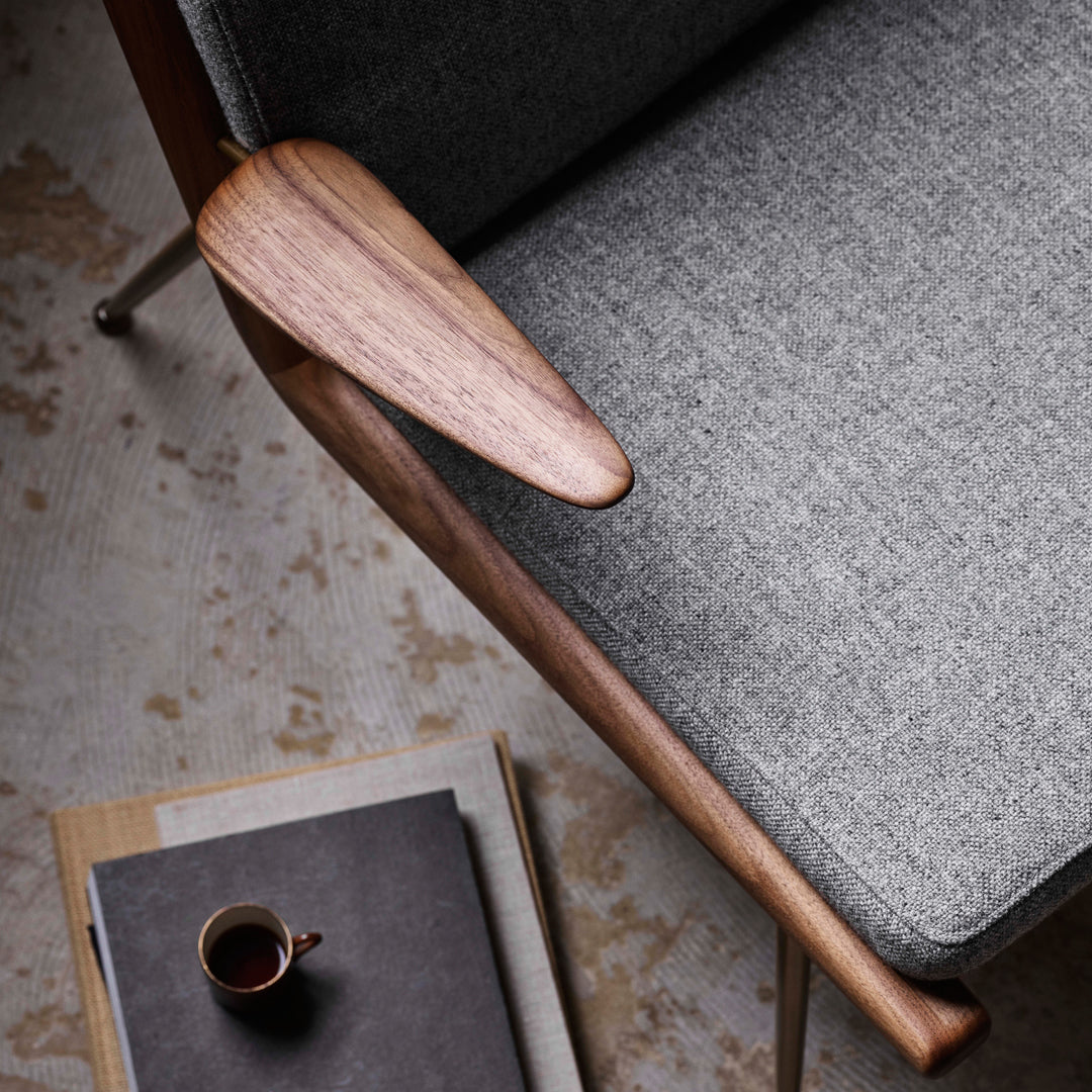Boomerang HM2 Lounge Chair w/ Arms