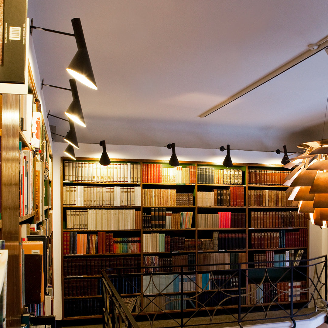 AJ Wall Lamp