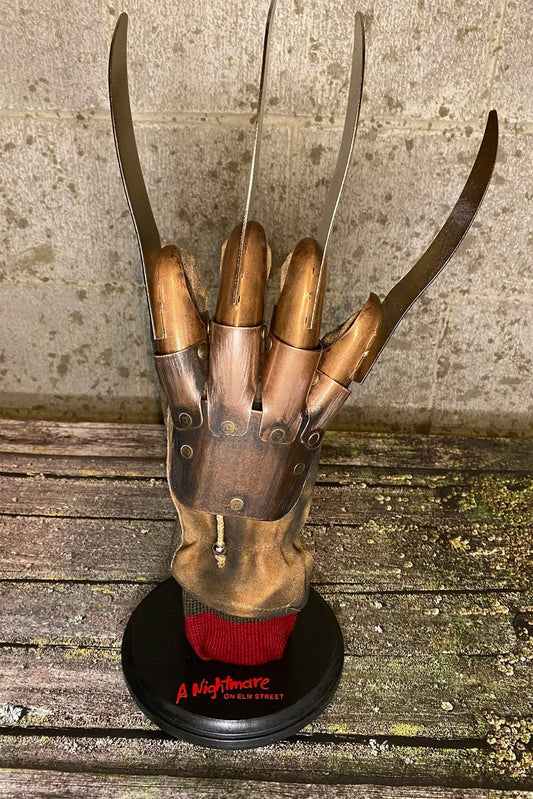 A Nightmare on Elm Street - Deluxe Freddy Krueger Collector's Glove
