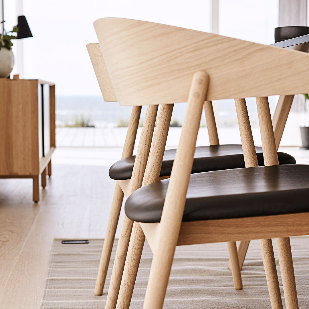 AC2 Armchair - Leather Seat