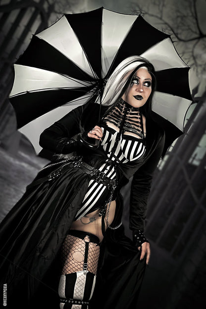 Batwing Pagoda Umbrella [BLACK/WHITE STRIPED]