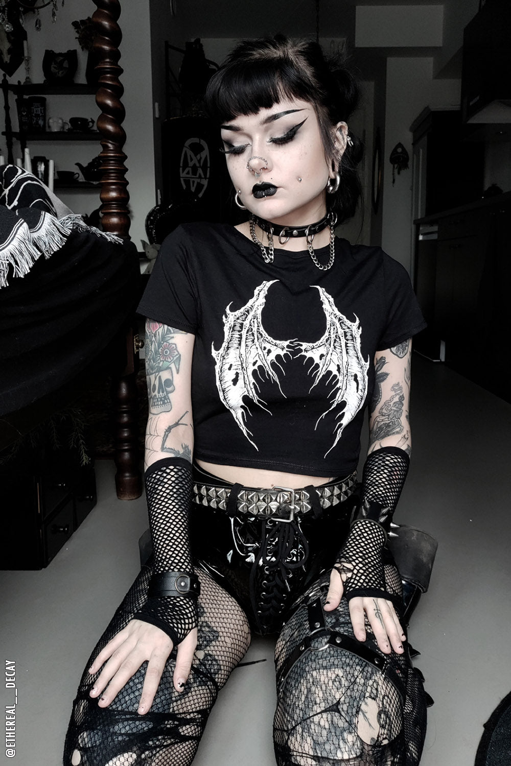 Broken Batwings Crop Top