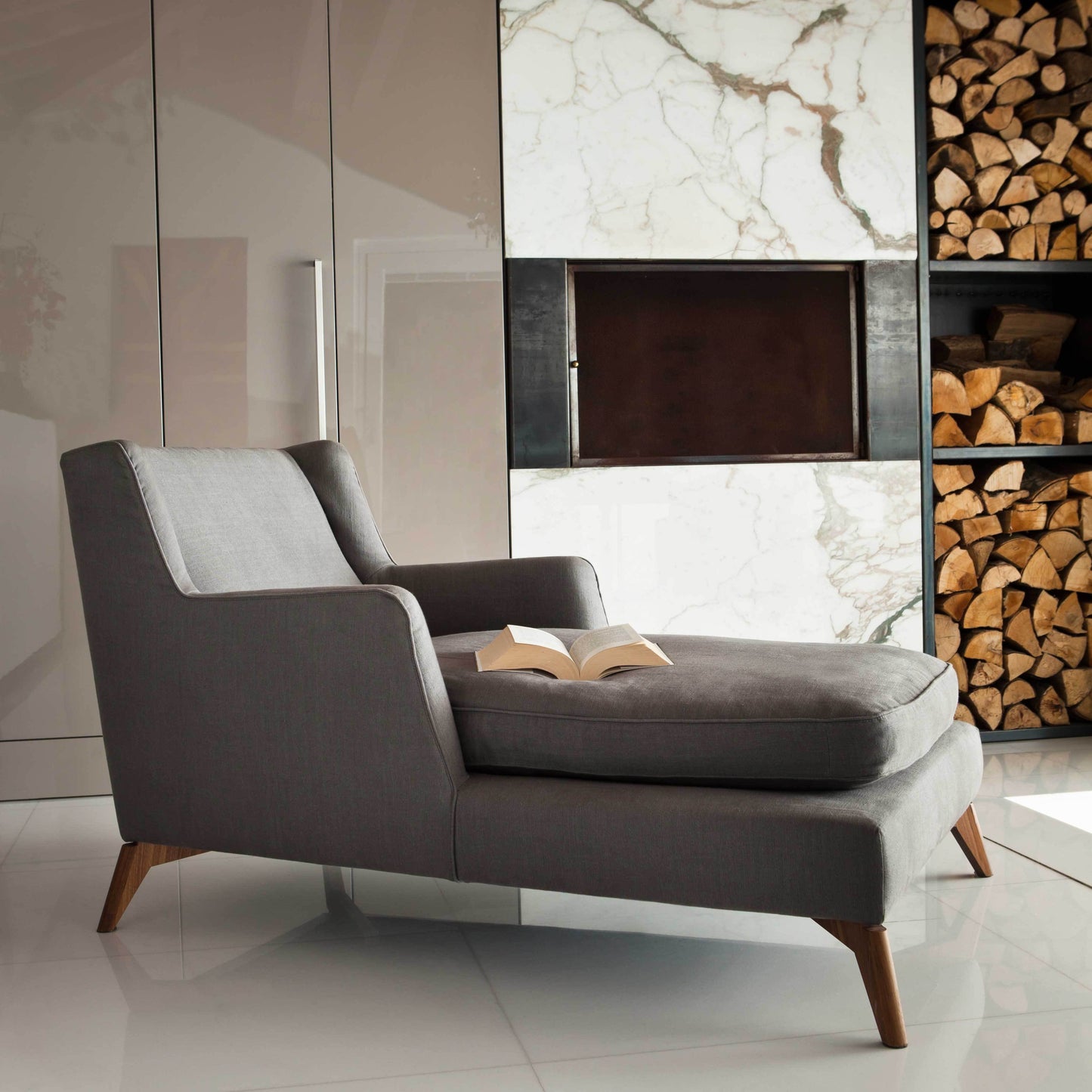 680 Class Armchair