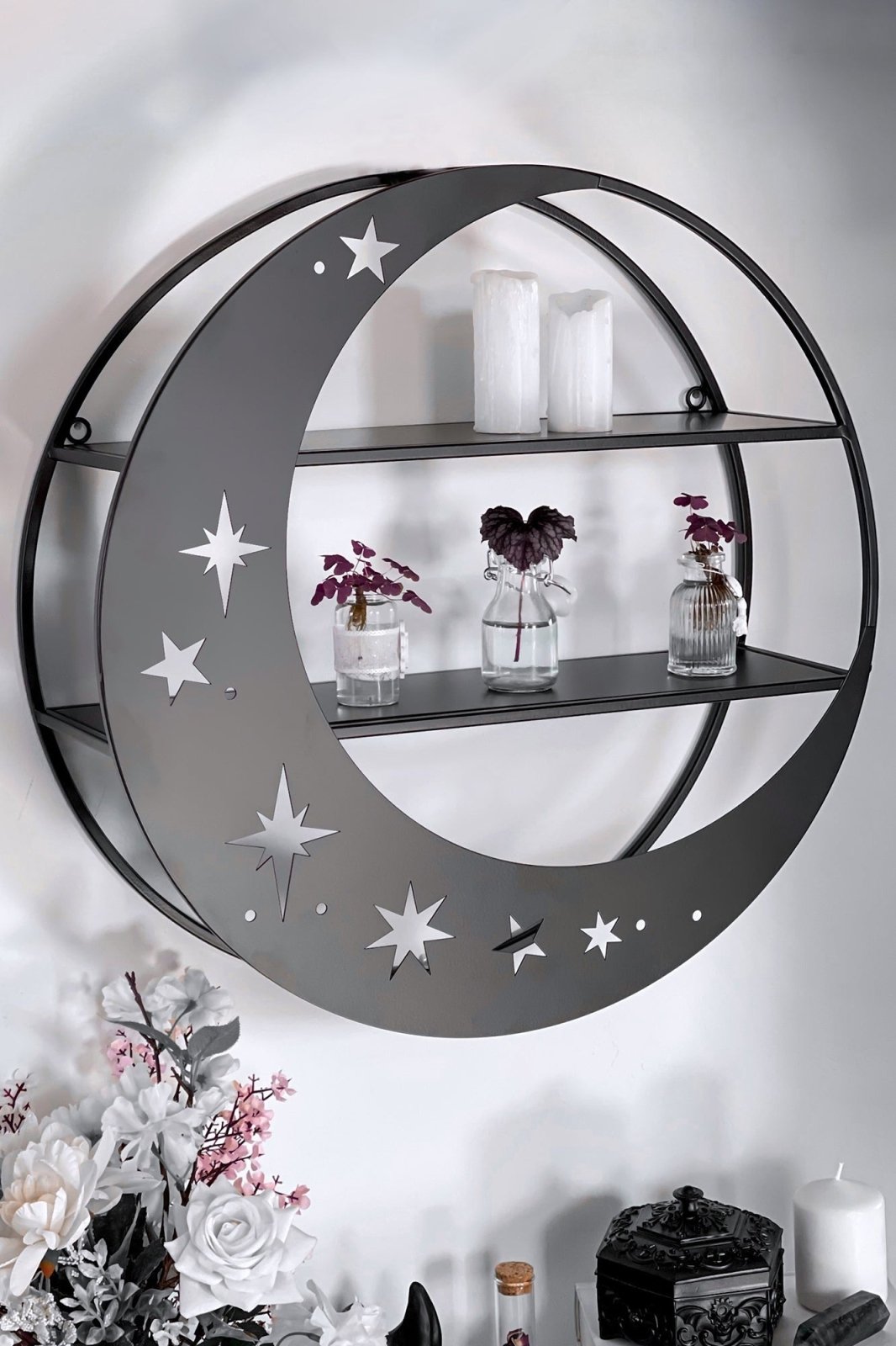 Crescent Shelf
