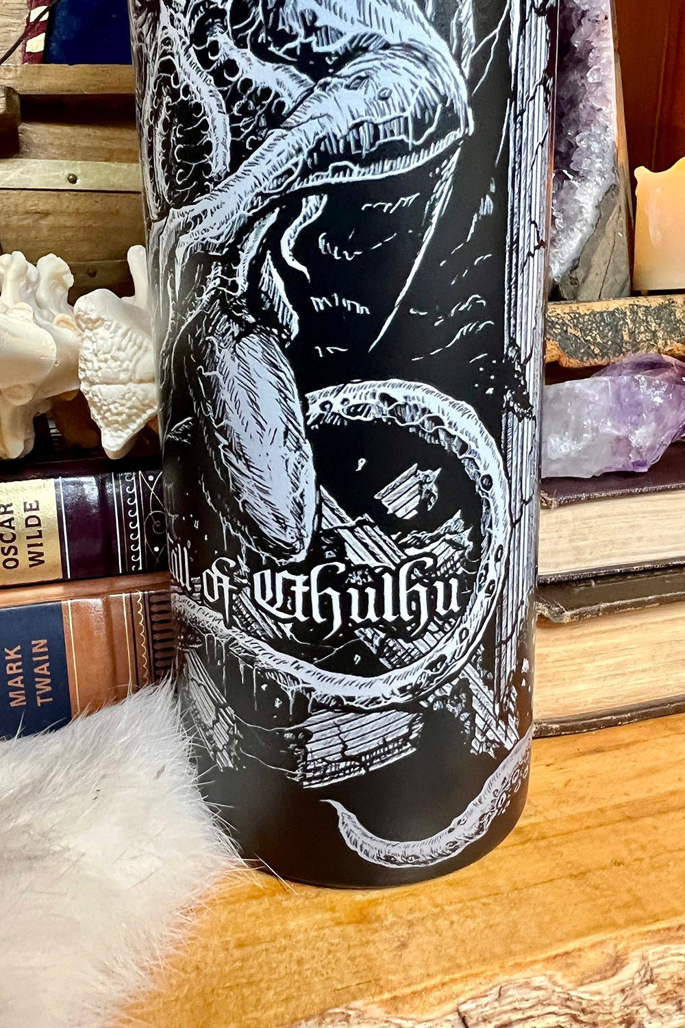 Cthulhu 24 Oz Water Bottle Tumbler